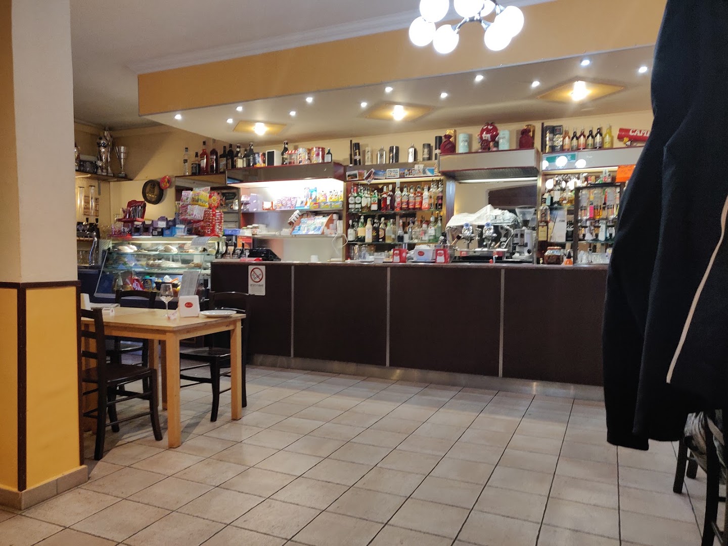 Pizzeria L'Angolo Di Poppy Di Marcotti Roberto, Sissa Trecasali