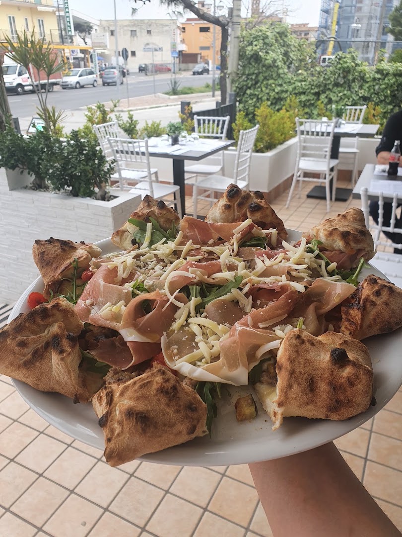 PIZZERIA LEONE GENNARO (LOC.FIUMARELLA)