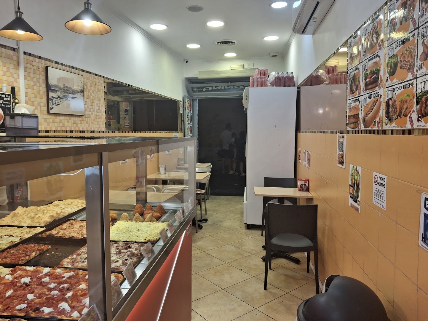 Pizzeria leonina kebab Roma, Roma