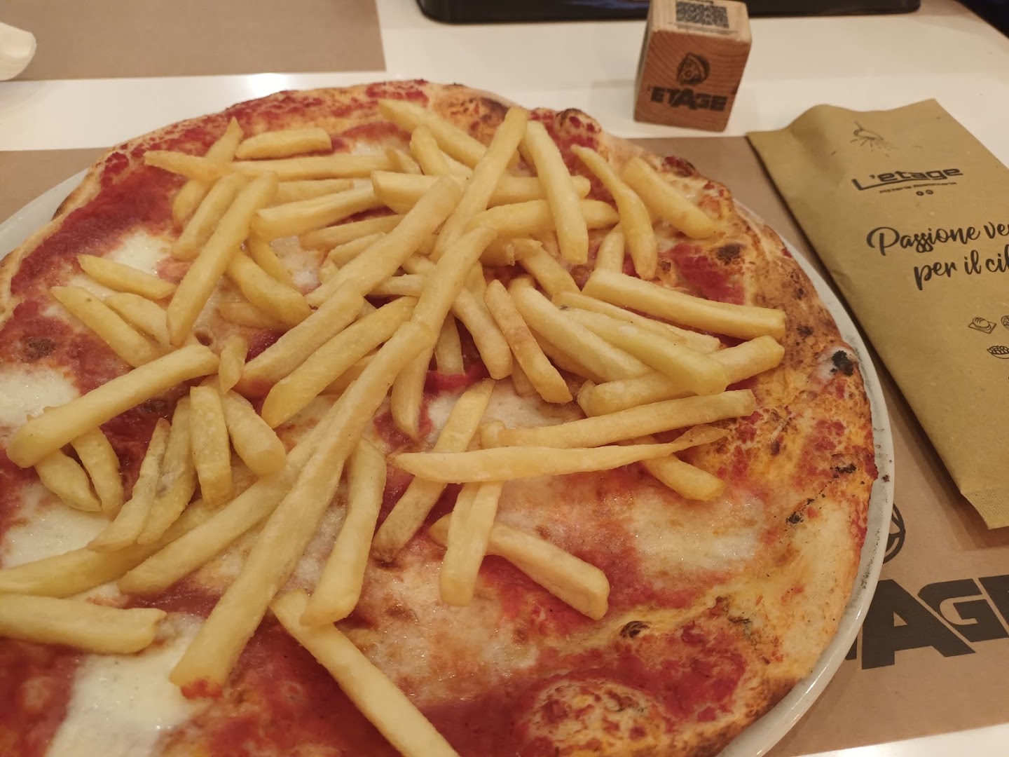 Pizzeria L'etage Taviano - Pizzeria Rosticceria, Taviano