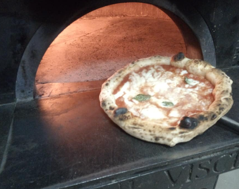 Pizzeria Lo Scugnizzo Napoletano