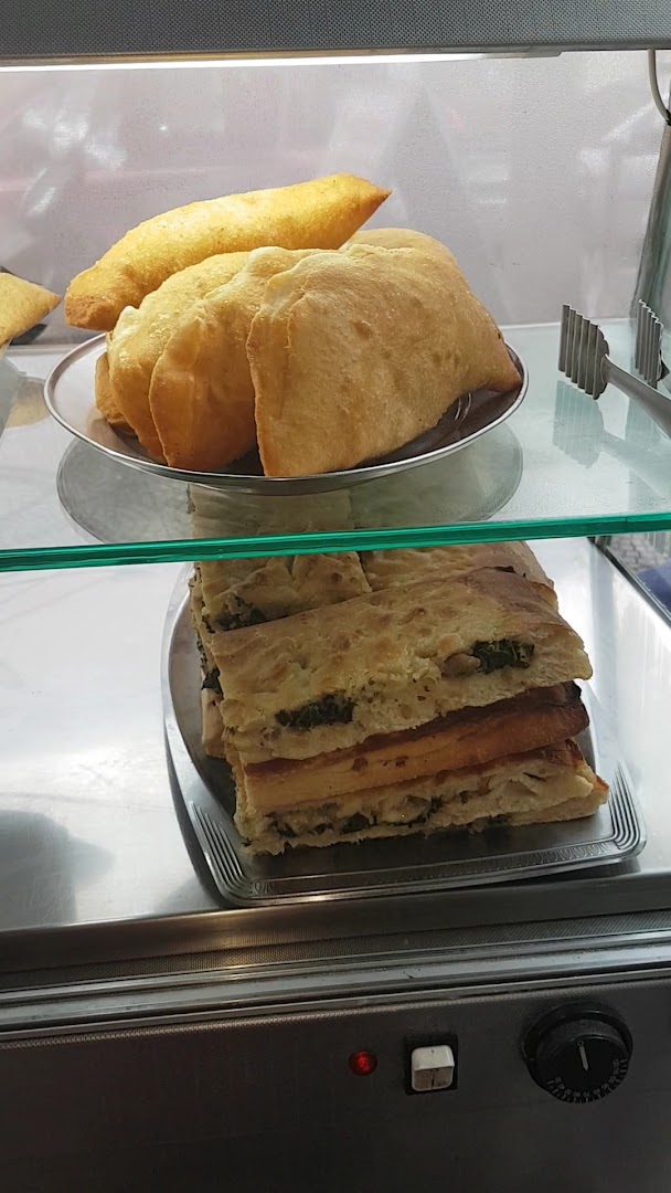 Pizzeria Lo Stuzzico Sas Di Mele Pietro, Napoli