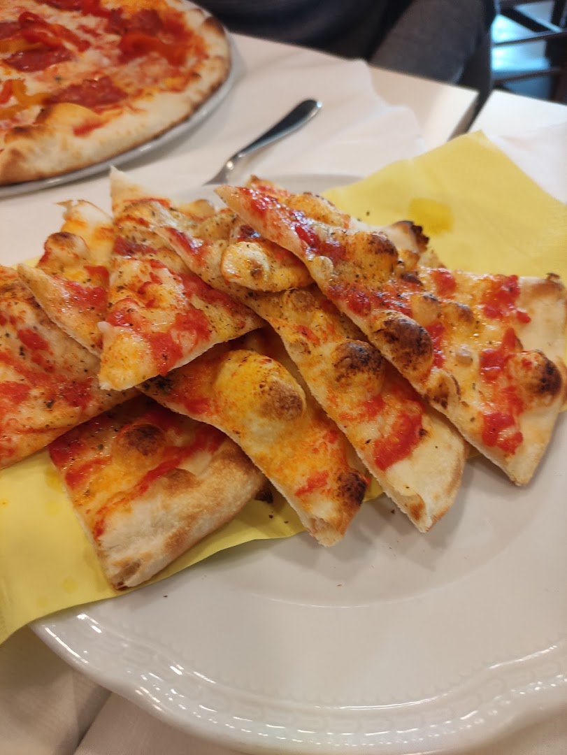 Pizzeria Luna Rossa 2