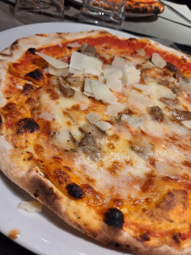 Pizzeria L'Undici Besurica