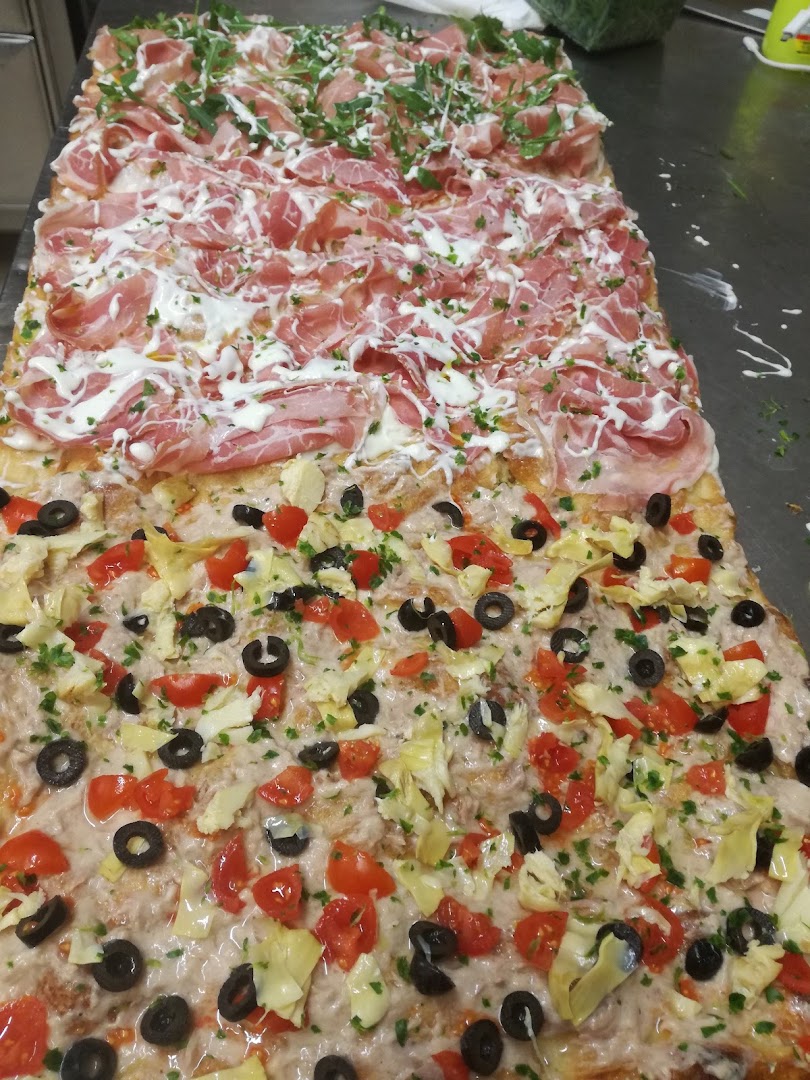 Pizzeria Marino Mancomannava (pizzeria al taglio)...pinsa romana, Marino