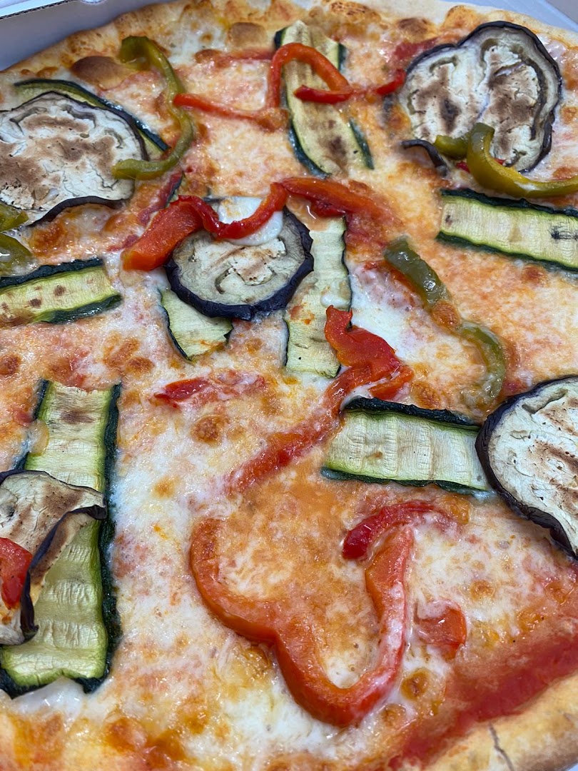 Pizzeria Masate Pizza