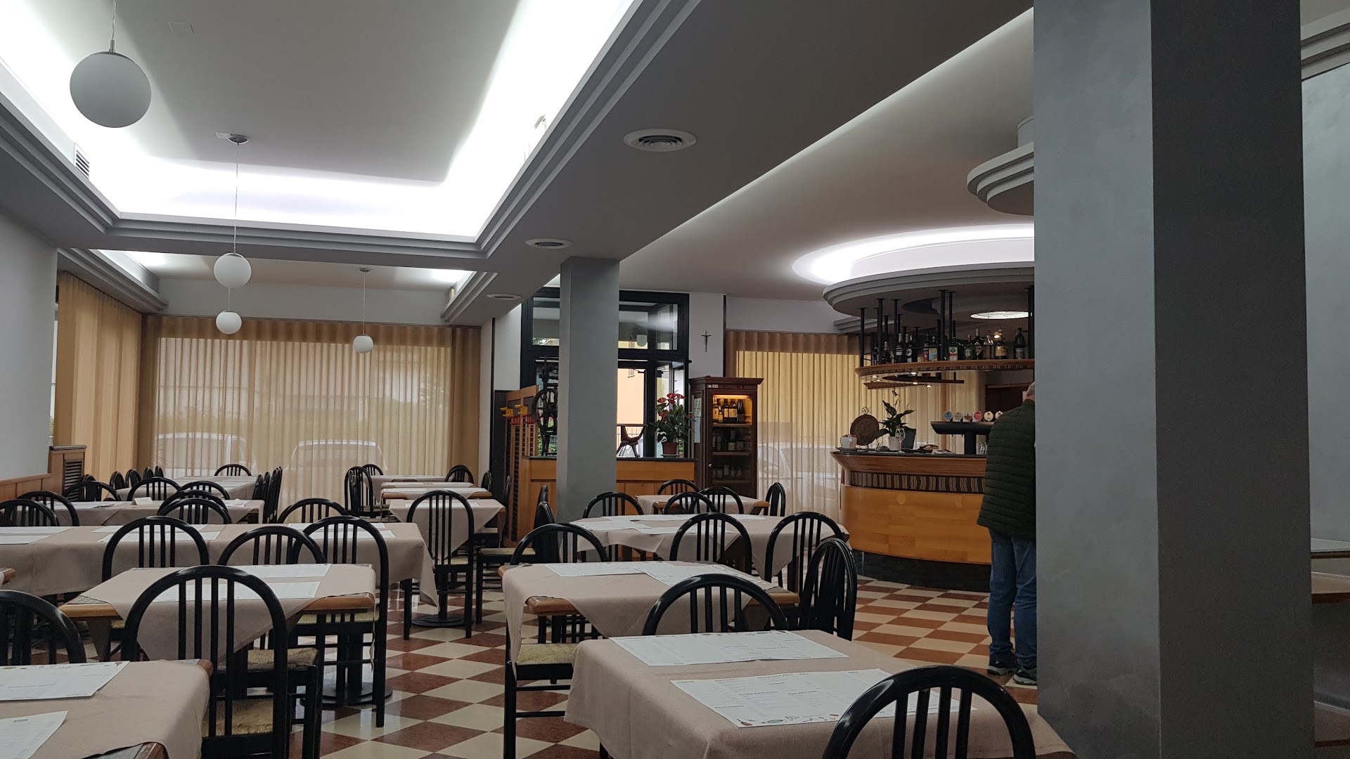 Pizzeria Mezzaluna