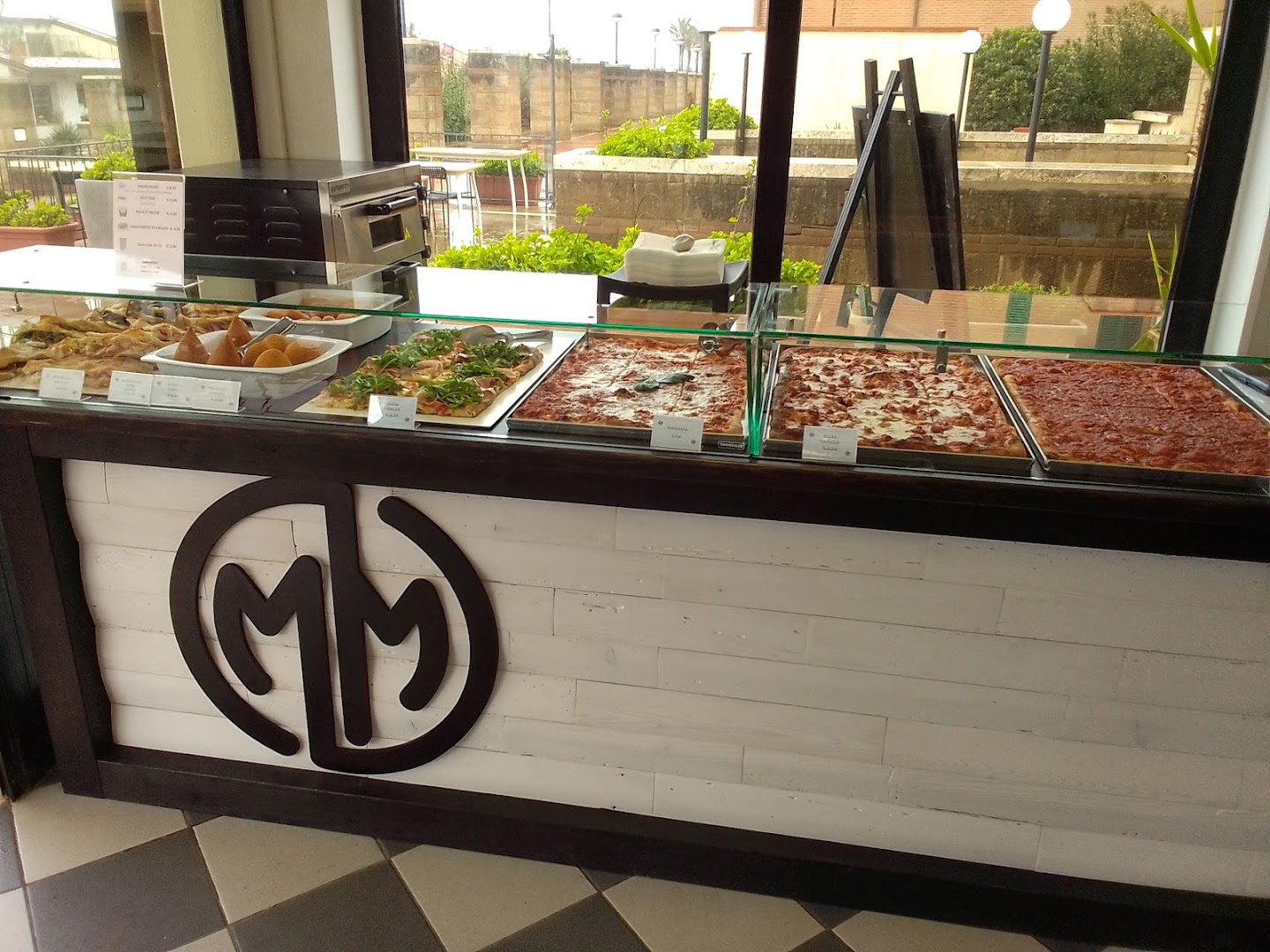 Pizzeria Mezzo Metro
