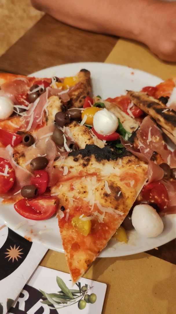 Pizzeria Napoletana Verde Oliva