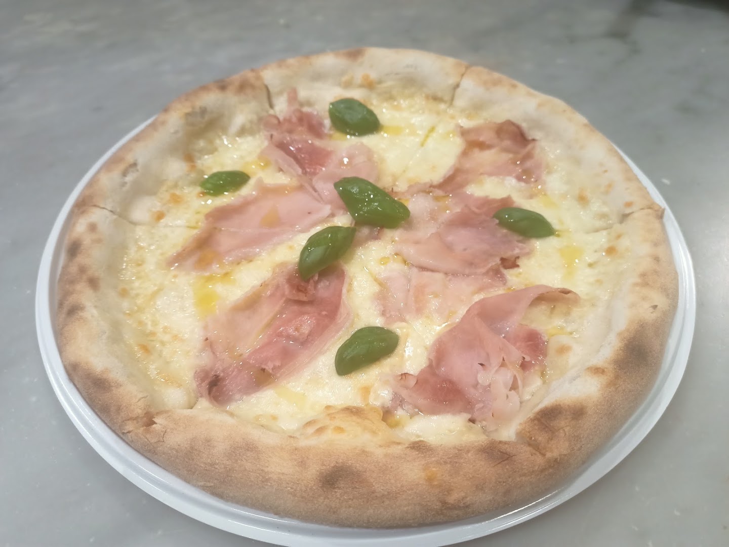 Pizzeria New Desirée Buffeteria Rosticceria Pucceria