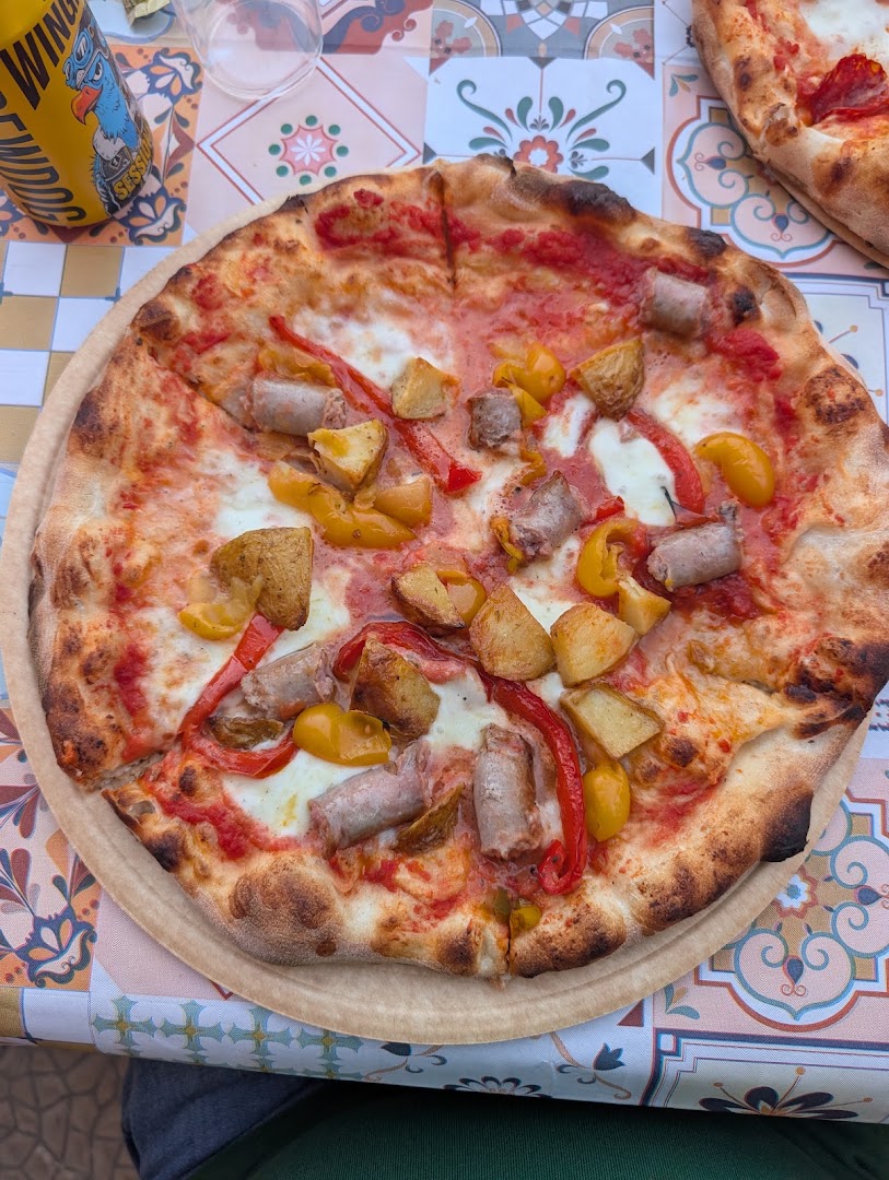 Pizzeria Nirvana, Taranto