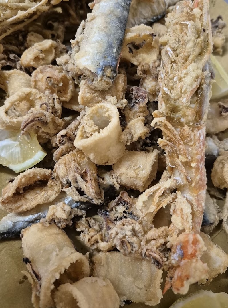 Pizzeria Oltremare specialità di Pesce e Pizza