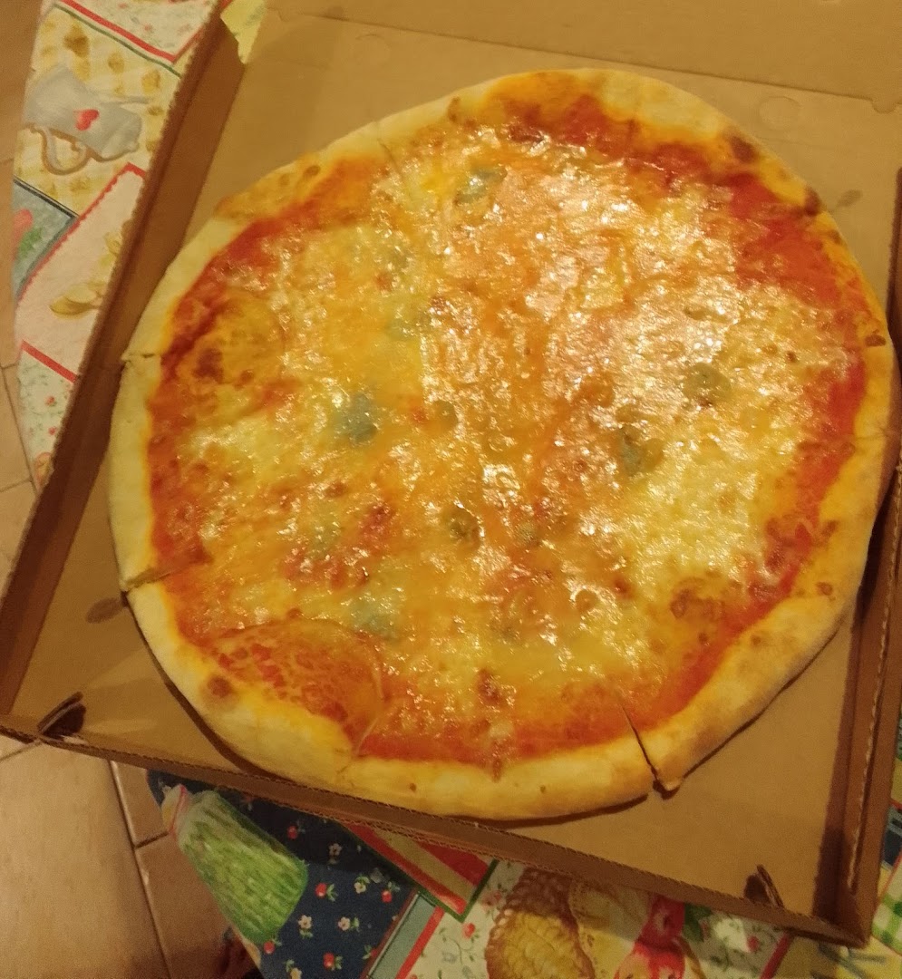 Pizzeria-paninoteca Dergi