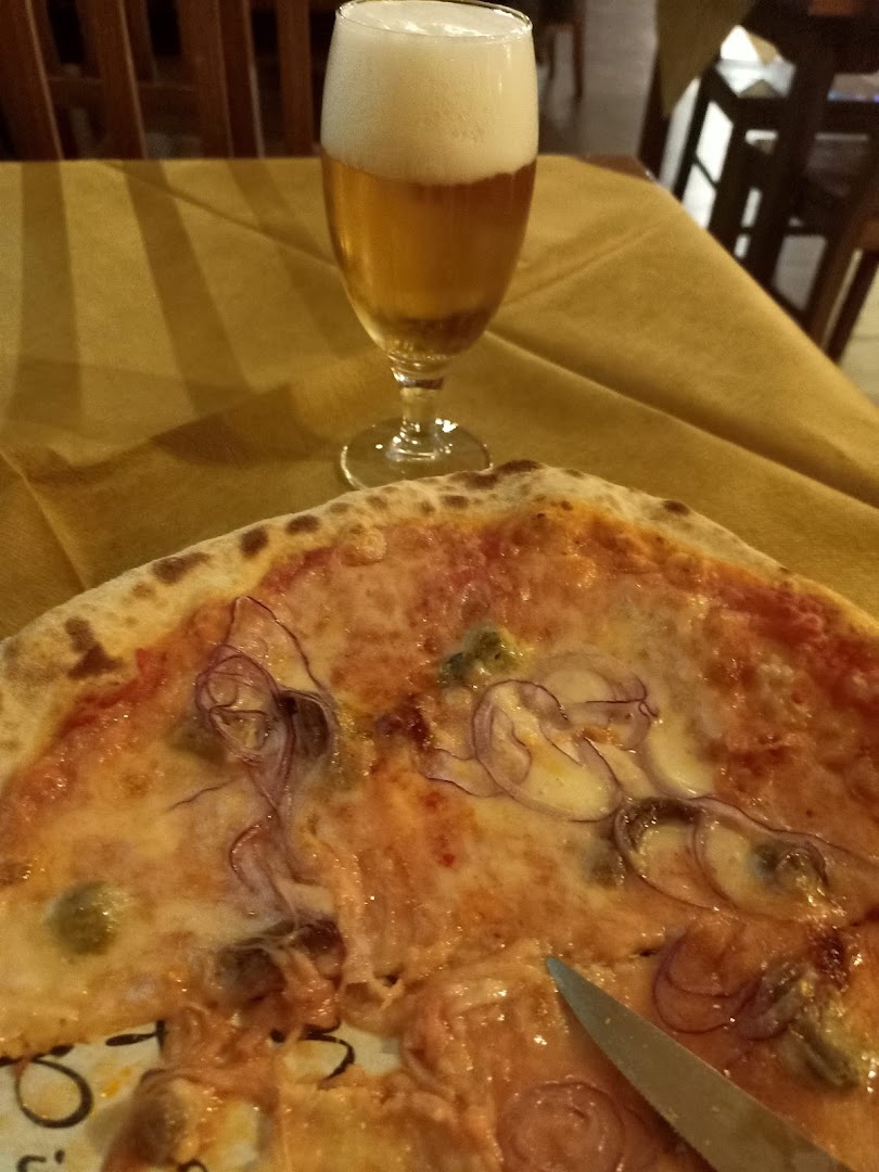 Pizzeria Paninoteca Griglieria Agli Ostelli