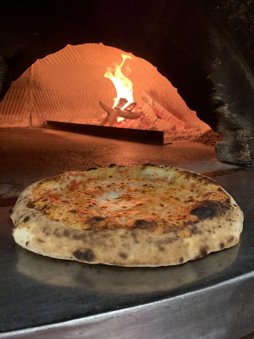 Pizzeria Panuozzeria Vesuvio