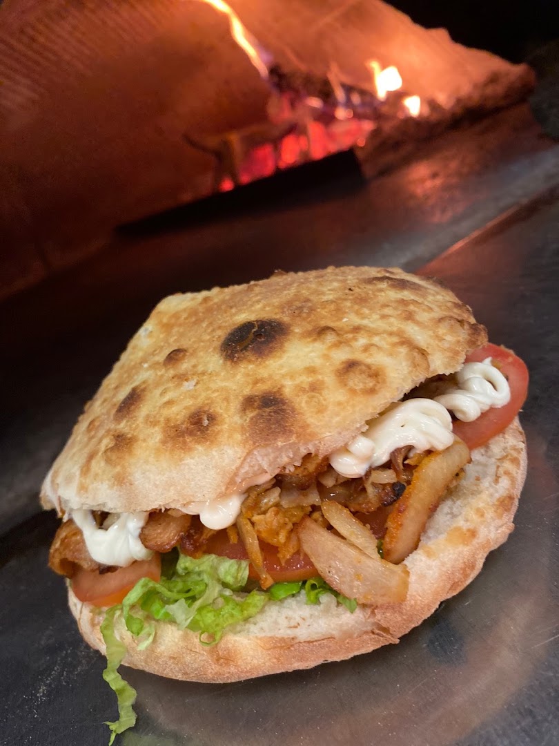 Pizzeria Panuozzeria Vesuvio