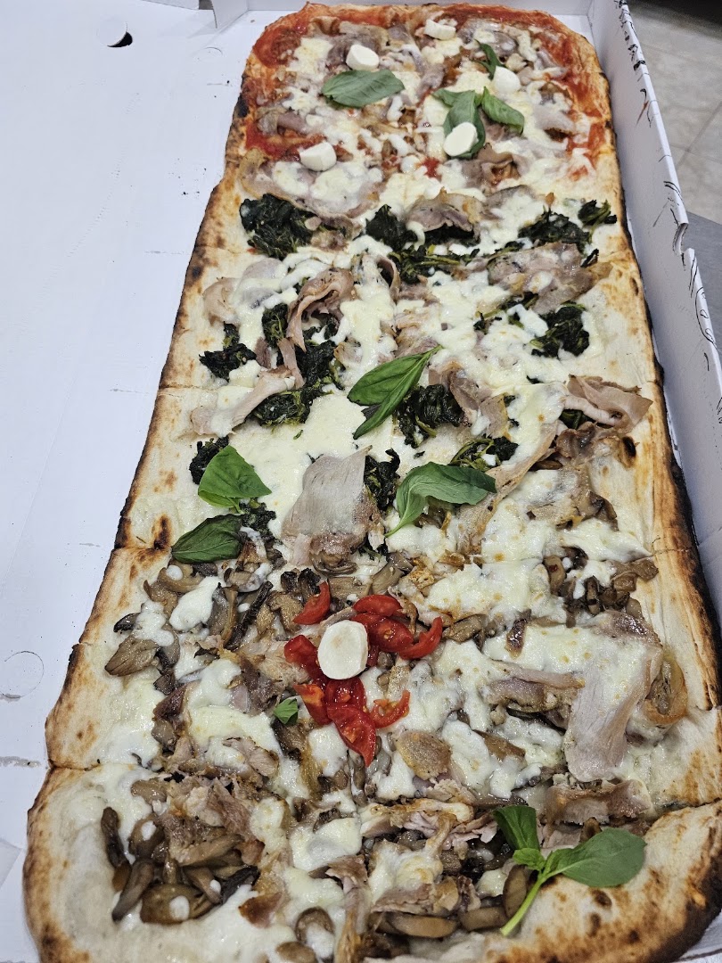 Pizzeria Paradise via nuova belvedere