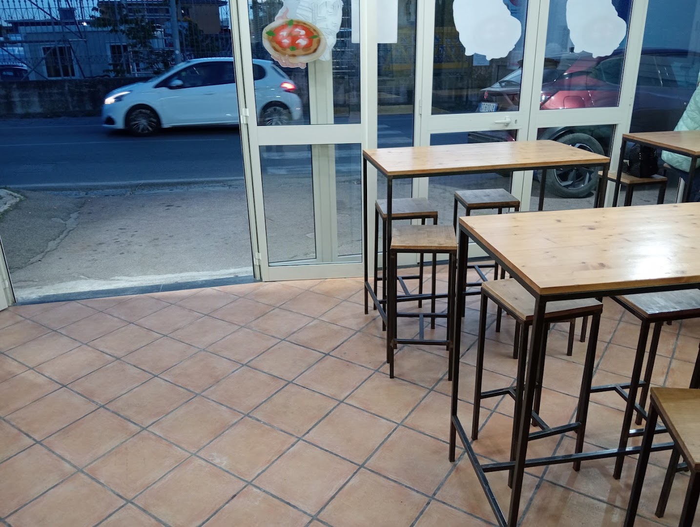 Pizzeria Pazza Pizza
