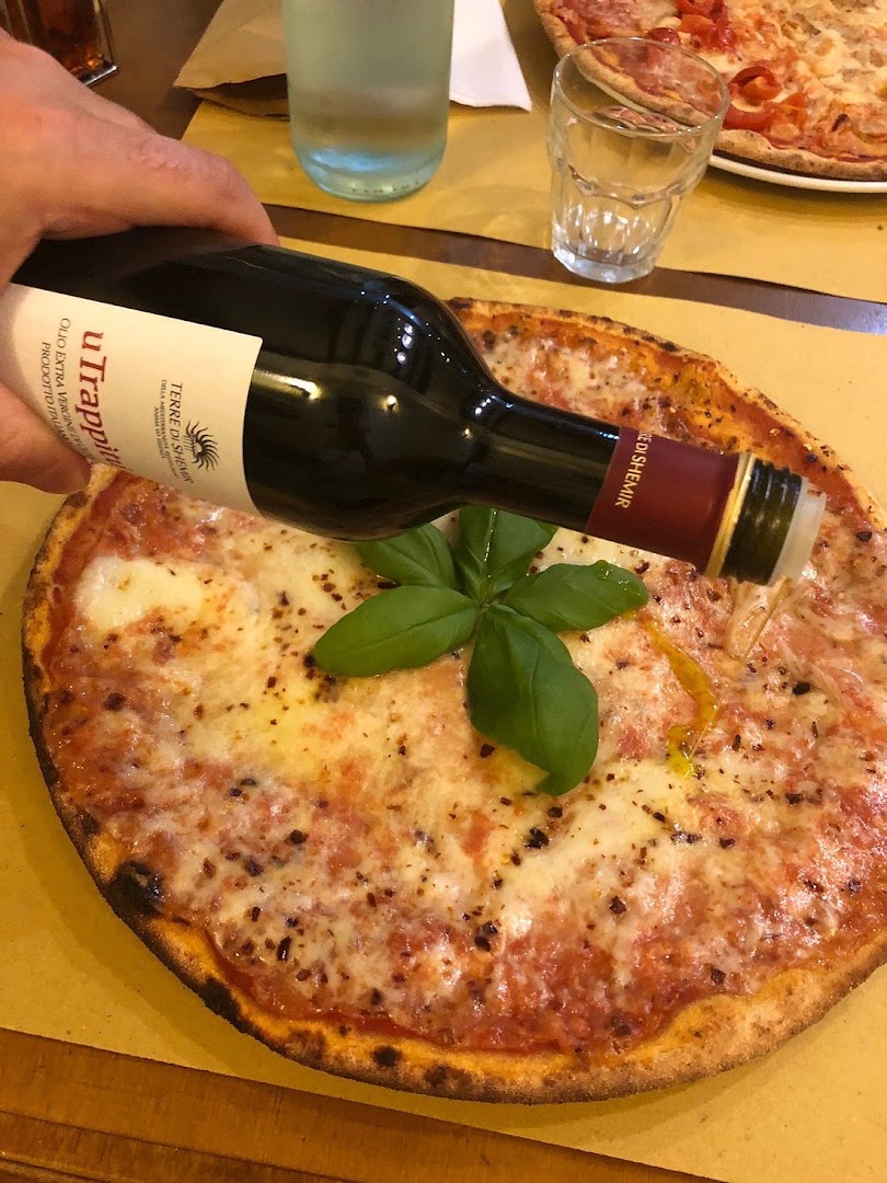 Pizzeria Pino S.N.C. di Gorghetto Mara e Ivan