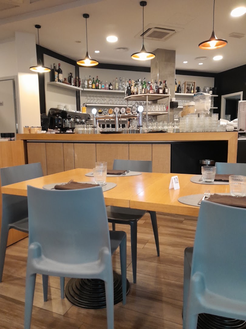 Pizzeria "Piramid"