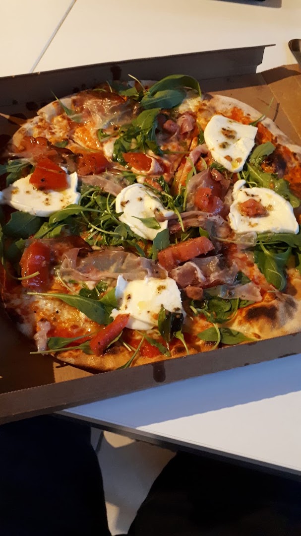 Pizzeria Planet Pizza