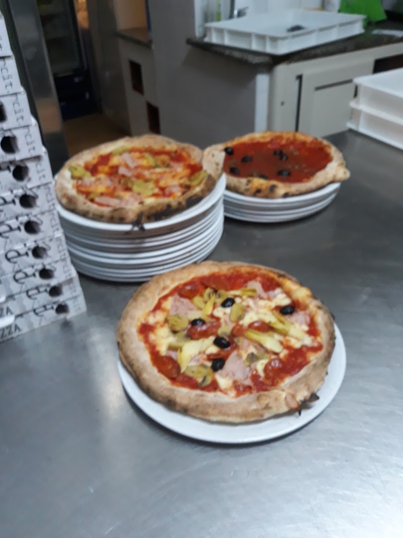 Pizzeria Pub The Black Horse