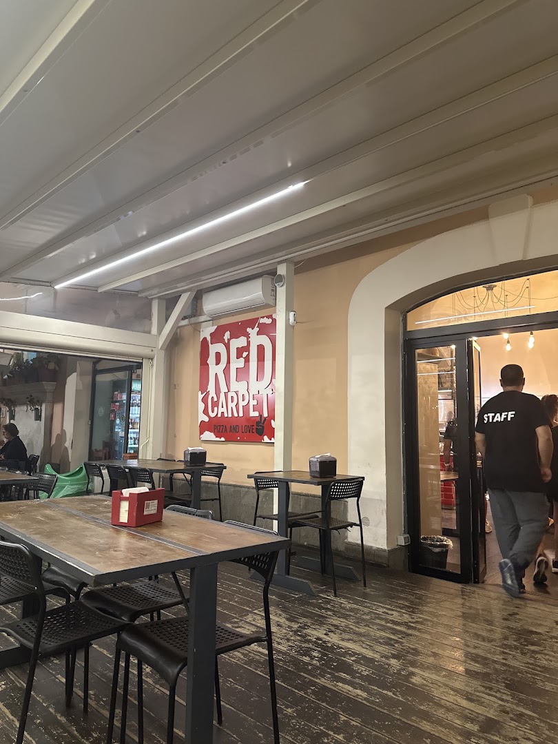 Pizzeria Red Carpet