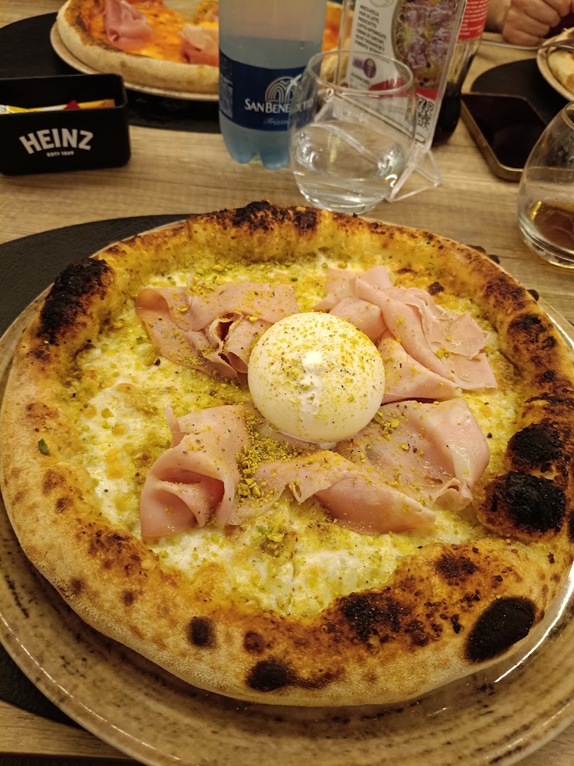 Pizzeria Red Lion'S
