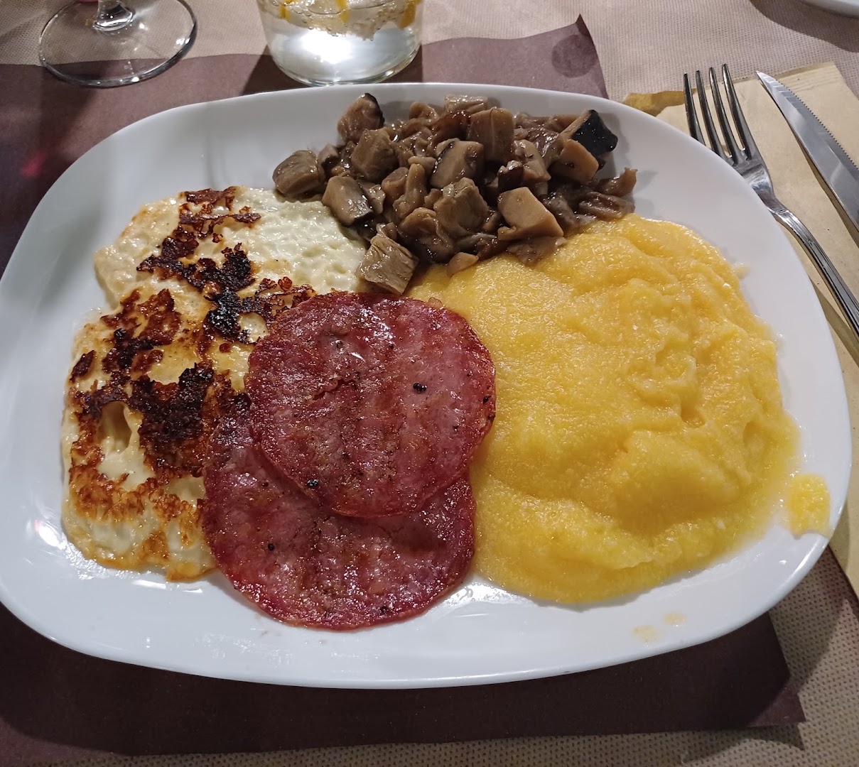 Pizzeria Ristorante Capanna Bianca