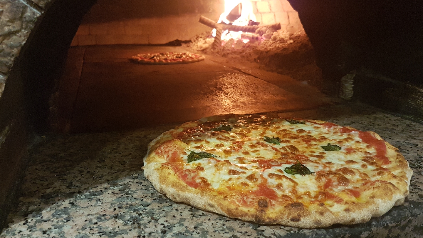 Pizzeria Ristorante Charlie