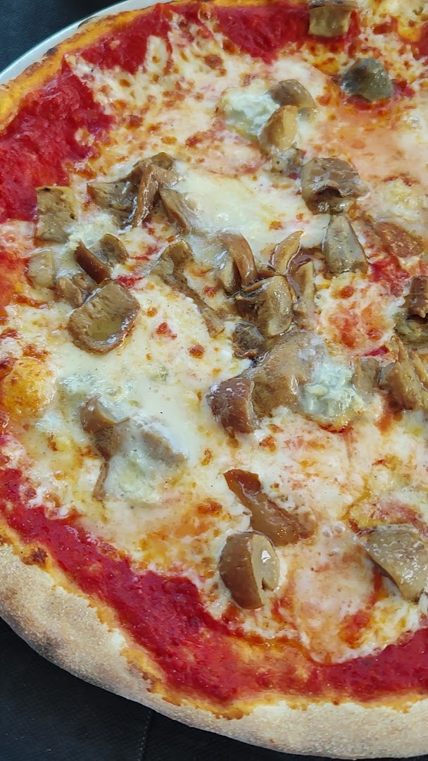 Pizzeria Ristorante Enoteca da Maino