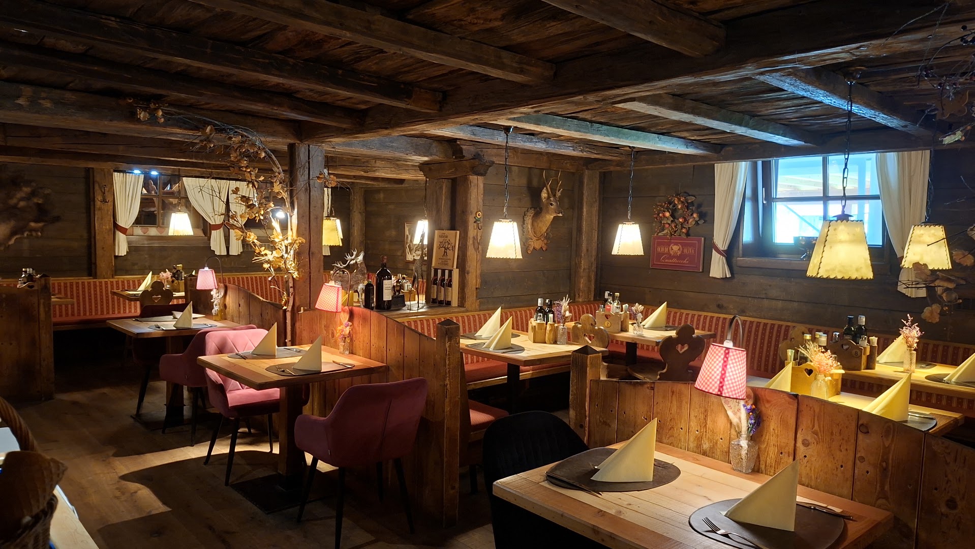 Pizzeria Ristorante Helmhotel