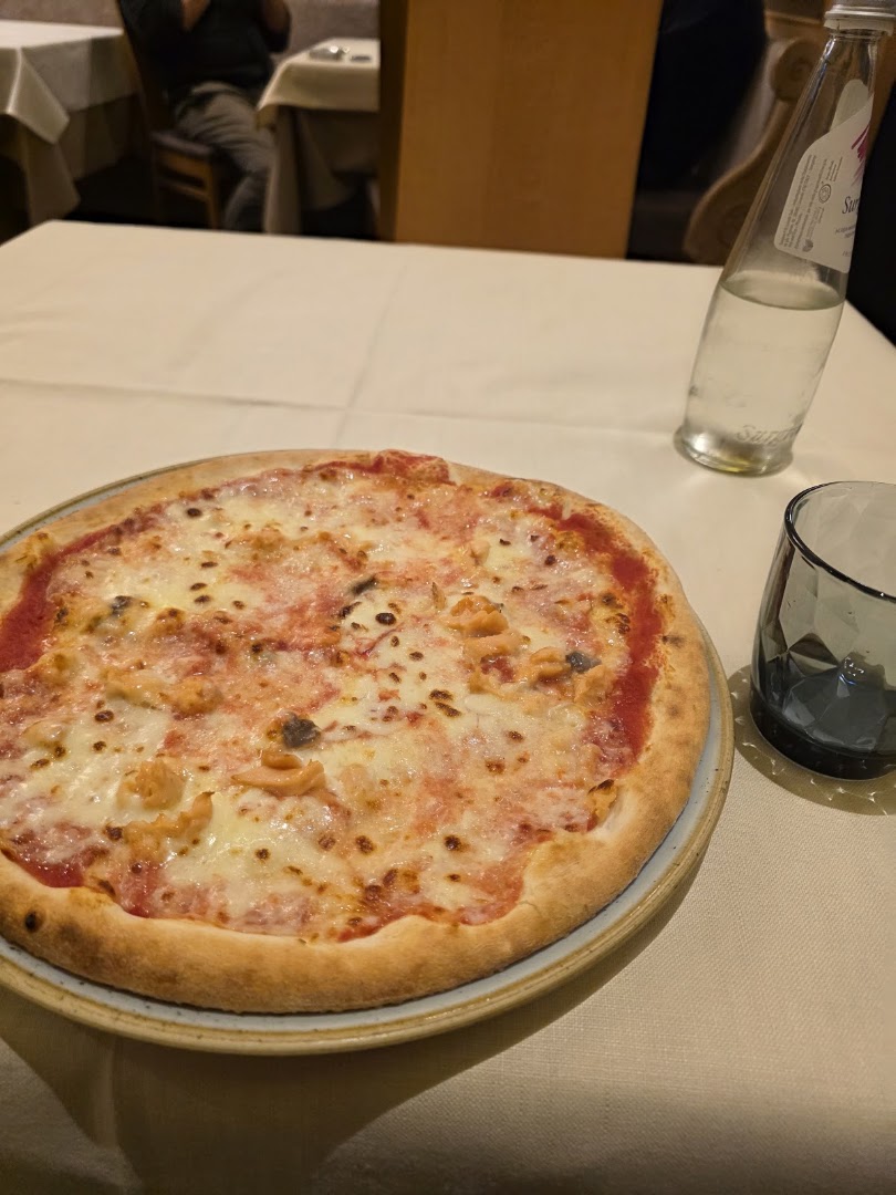 Pizzeria Ristorante La Grolla