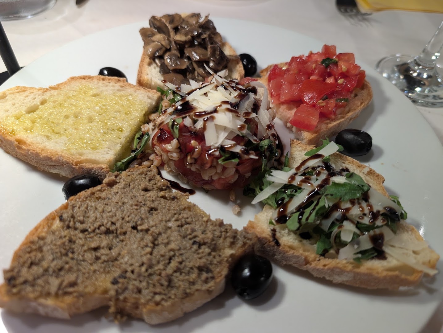 Pizzeria Ristorante Locanda Di Champeaux