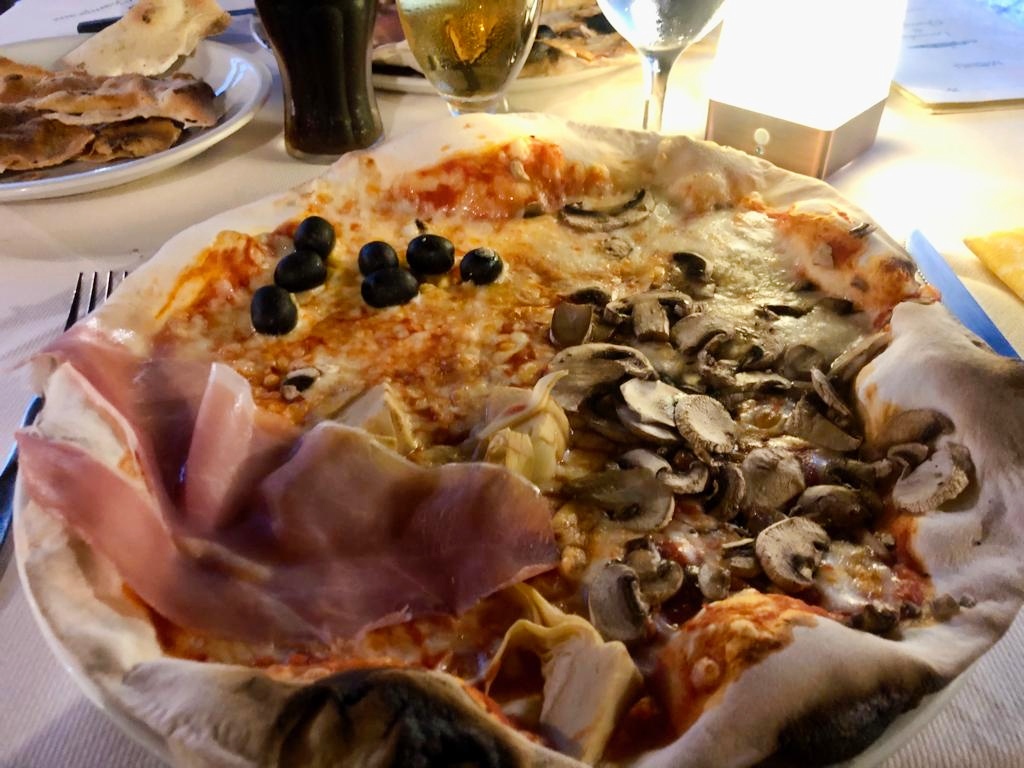 Pizzeria Ristorante Locanda Di Champeaux