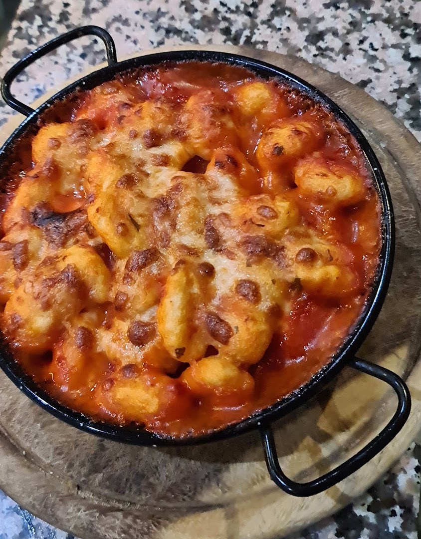 Pizzeria Ristorante Luna Rossa