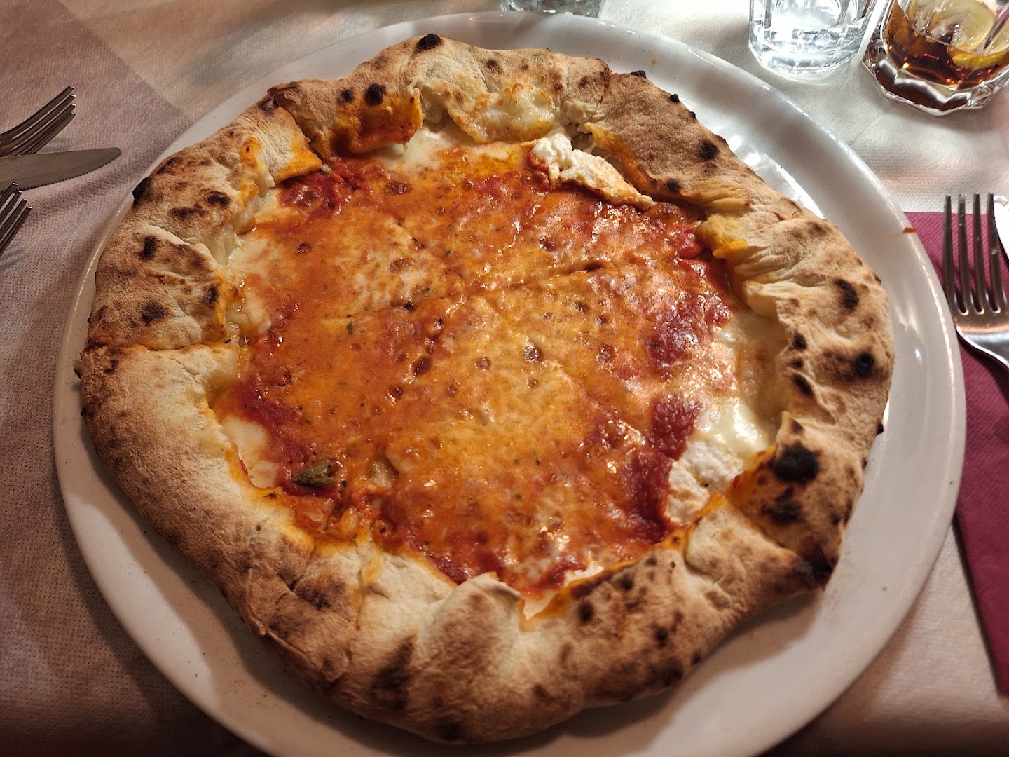 Pizzeria Ristorante Mediterraneo / Hemingway Cafè