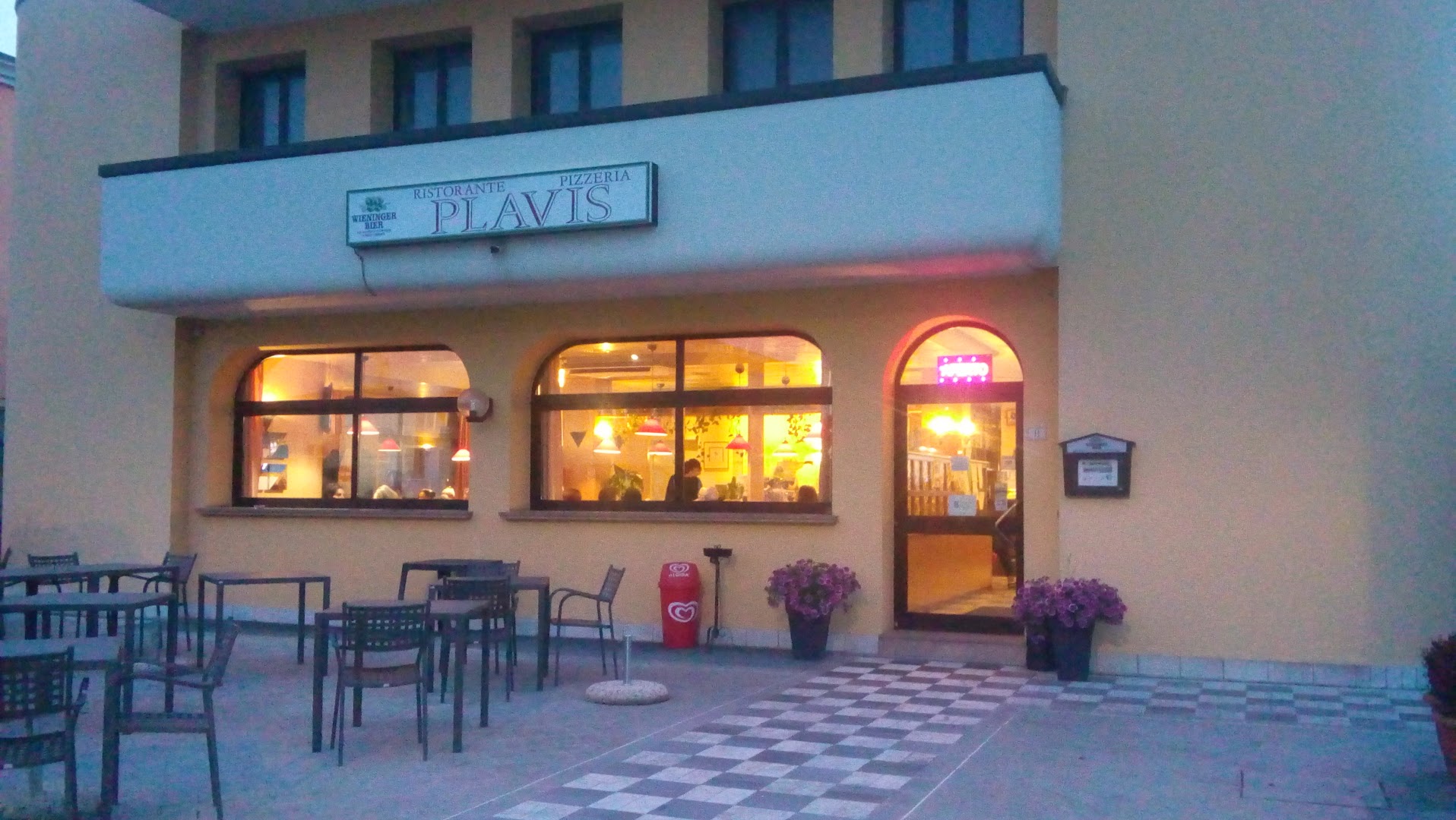 Pizzeria Ristorante Plavis di Venturato Emanuela