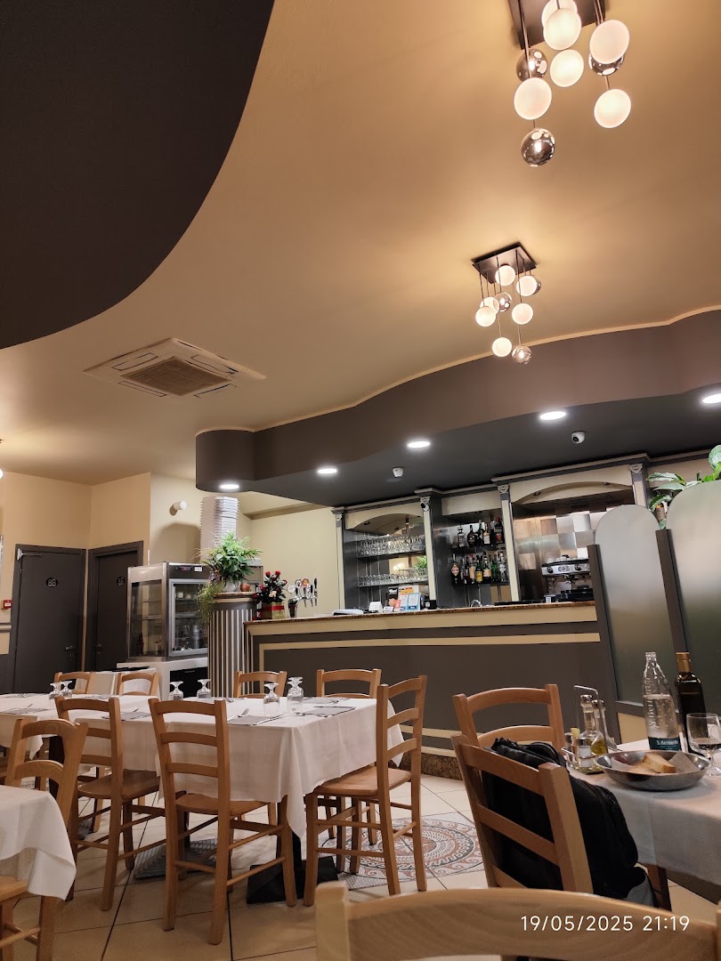Pizzeria Ristorante Tomi 2