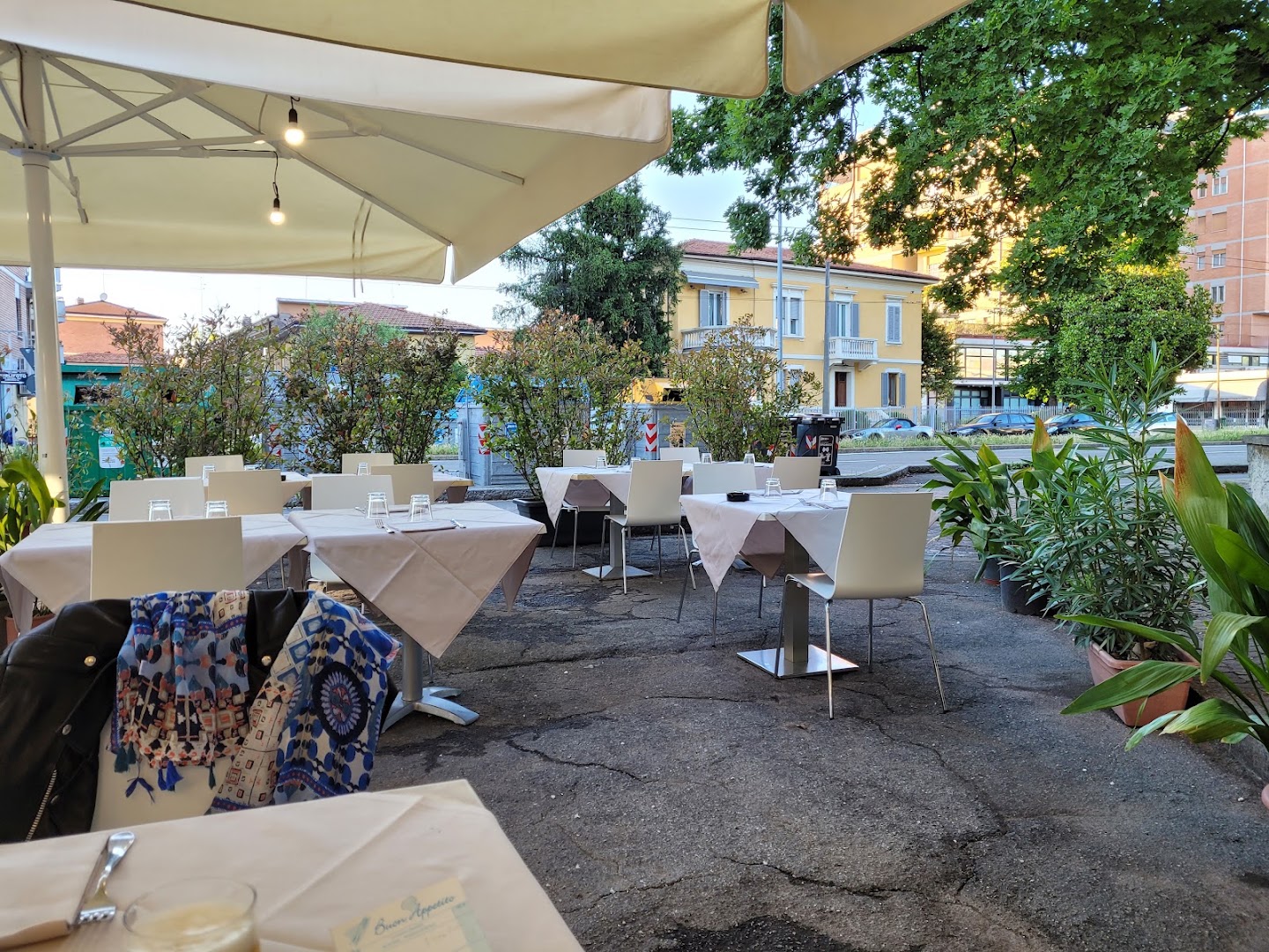 Pizzeria Ristorante Tramonti Modena, Modena