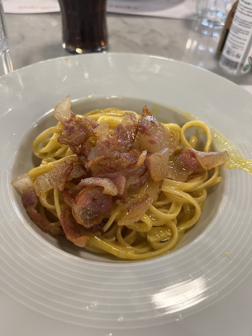 Pizzeria Ristorante Vesuvya, Bari