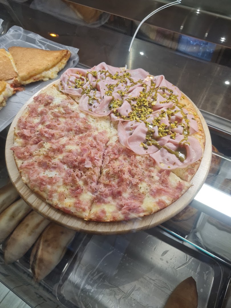 Pizzeria Rustica a Gela #Pizza Napoletana #Pizza Senza Glutine #Rosticceria #Arancini Senza Glutine #Impanate #Sfoglie