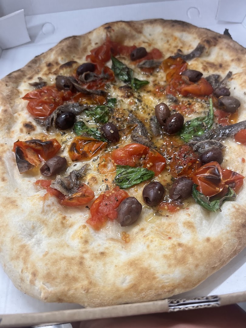 Pizzeria Sant’Anna On The Road