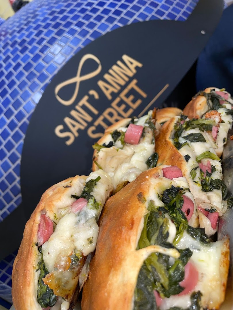 Pizzeria Sant'Anna Street