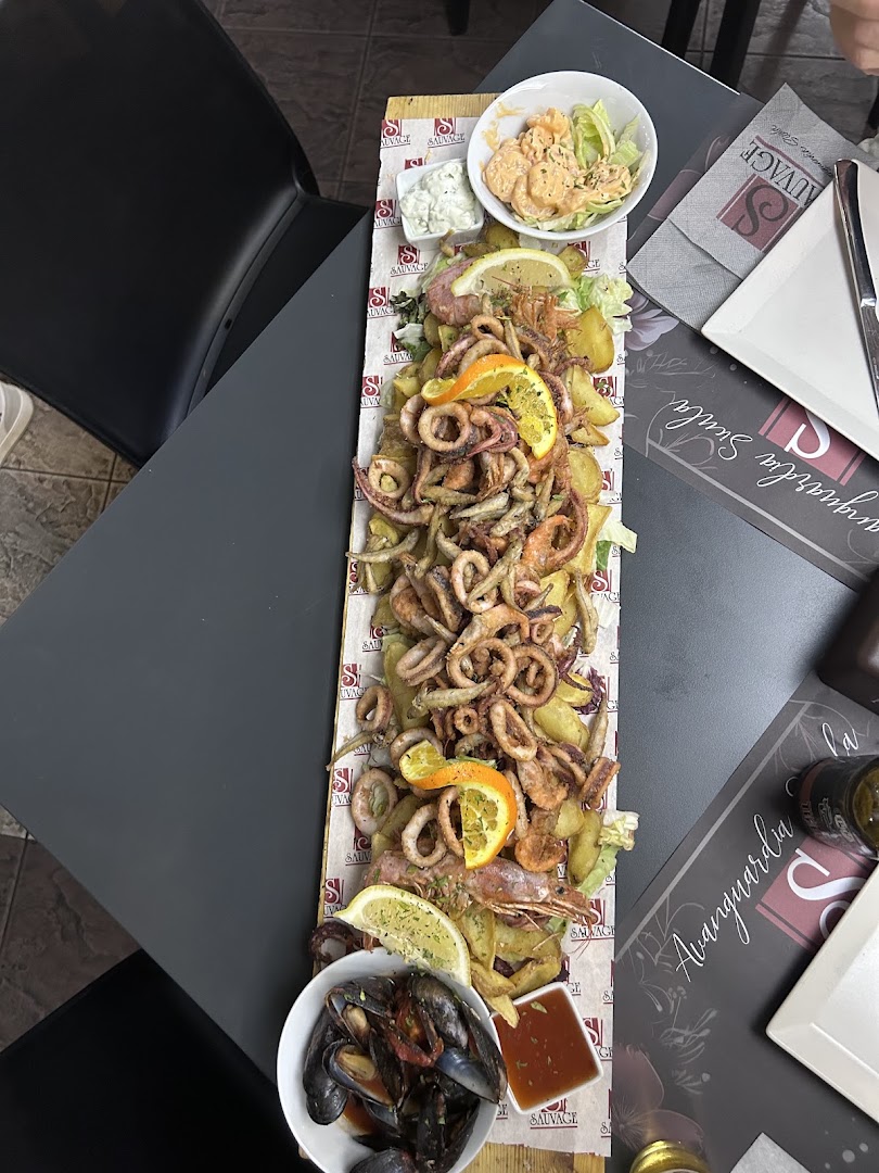 Pizzeria Sauvage Lounge Bar