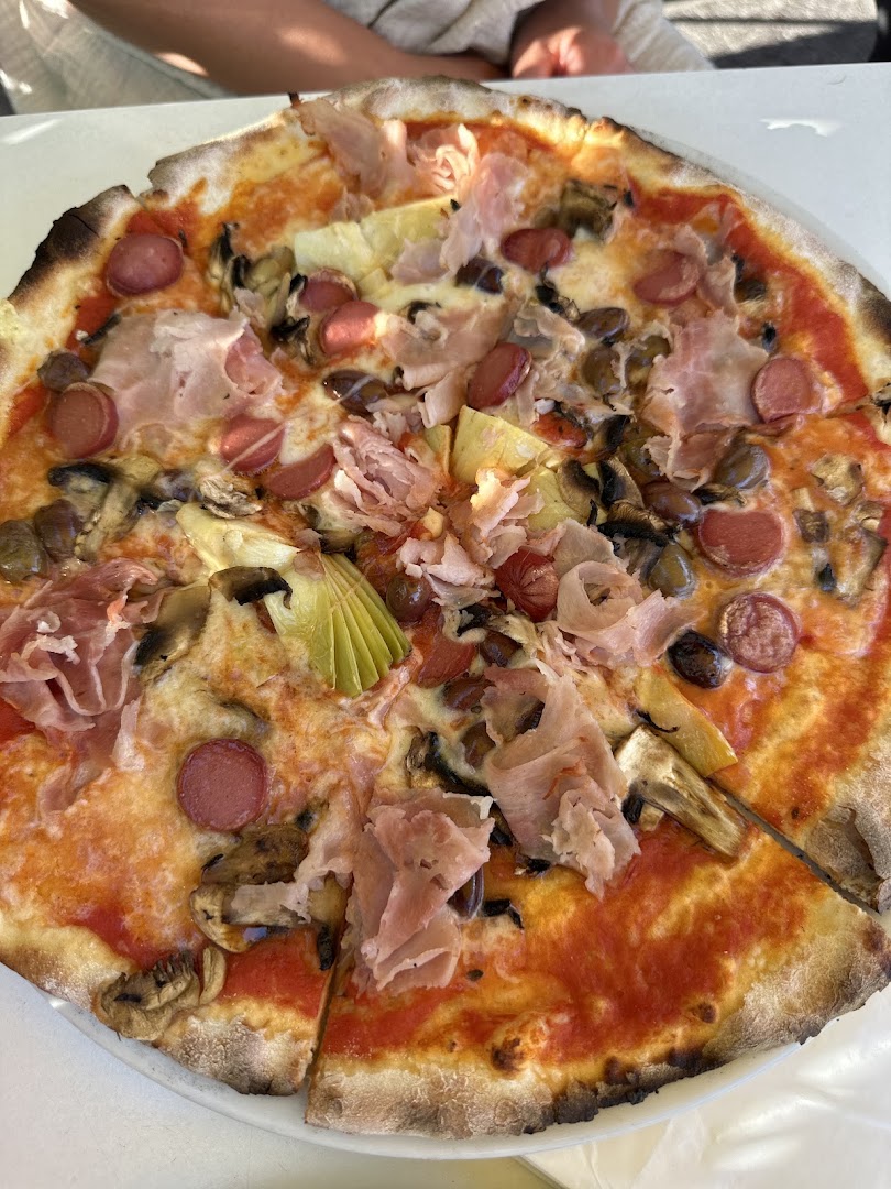 Pizzeria Snack Bar