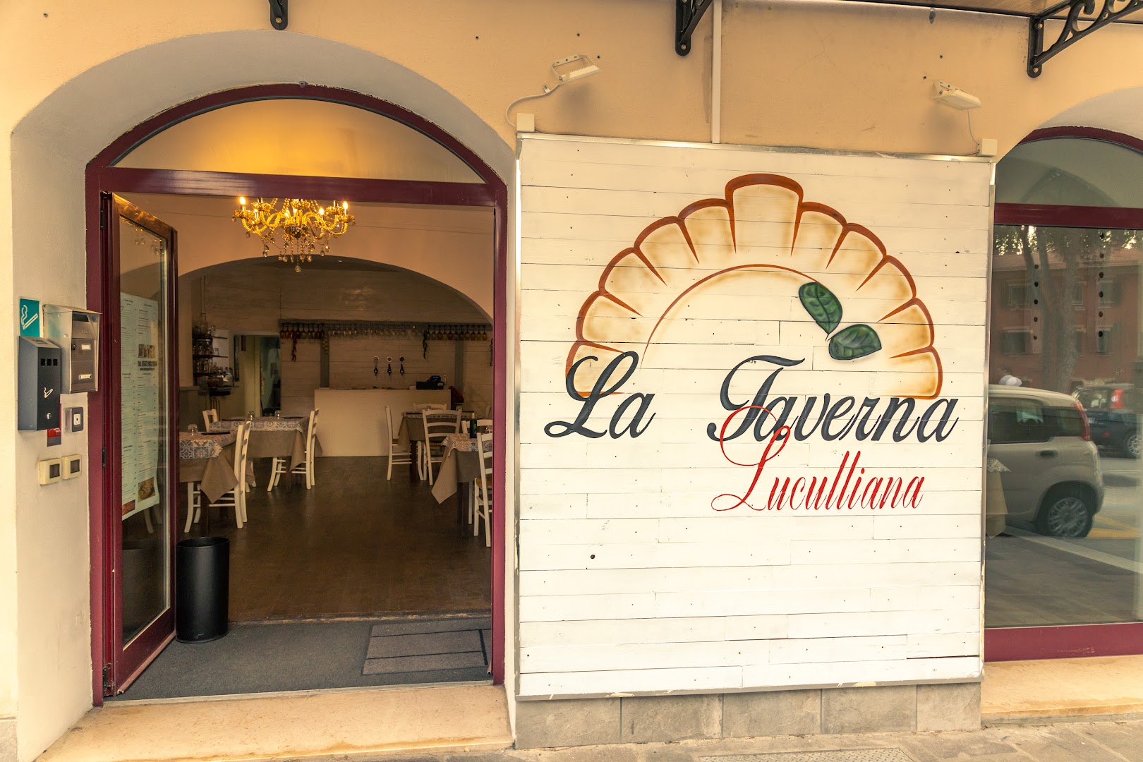 Pizzeria Taverna Luculliana - Anche asporto e consegna domicilio