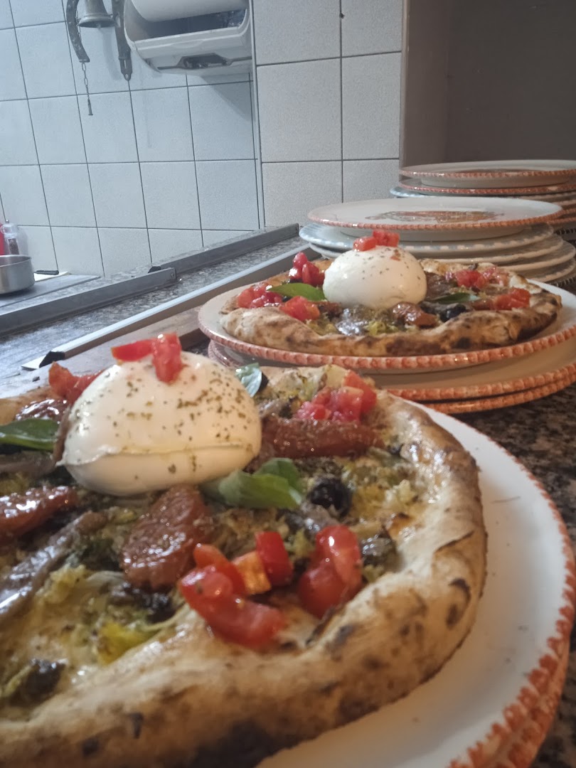 Pizzeria " TERRA MIA" di Di Girolamo Giovanni