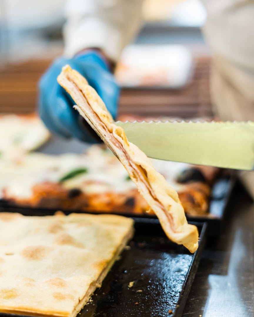 Pizzeria Traniello - Pizza al taglio e tiella di Gaeta
