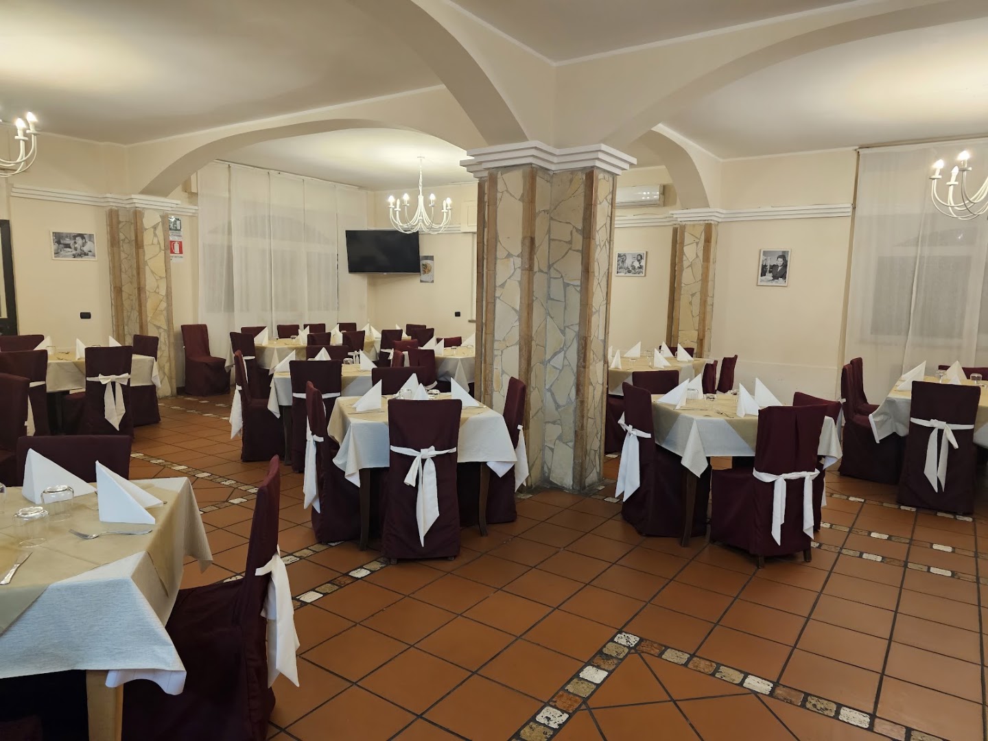 Pizzeria - Trattoria GNAM GNAM